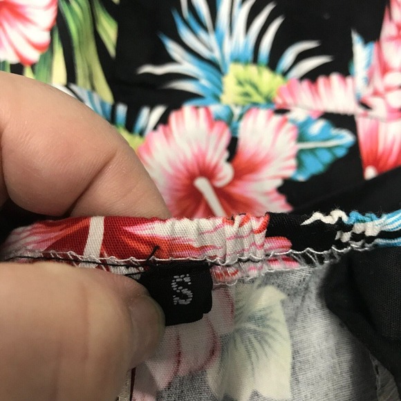 Banned Apparel Romper Womens Small Tropical Floral Print Retro Adjustable Straps - Picture 8 of 12